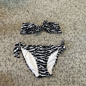 Victoria’s Secret Black & White Zebra Print Strapless Padded Bikini Size Medium